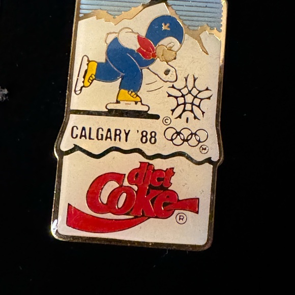 Diet coke Pin set #2 1988 Calgary Winter Olympics 5 pins in case w/ Box #KID 939 - Picture 8 of 9
